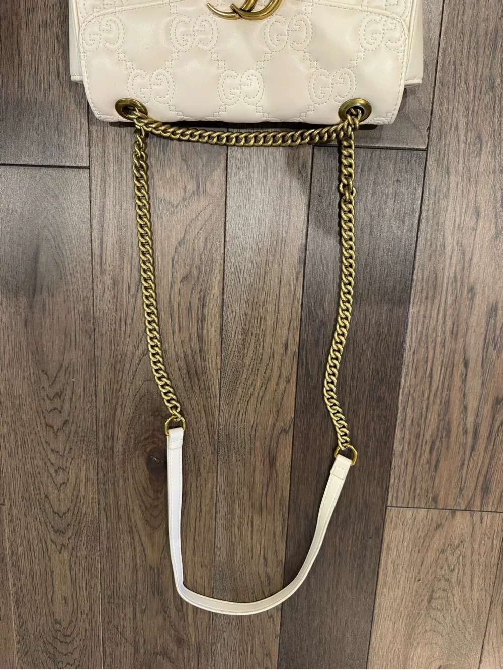 Gucci Cream GG Quilted Shoulder Bag with Gold Chain